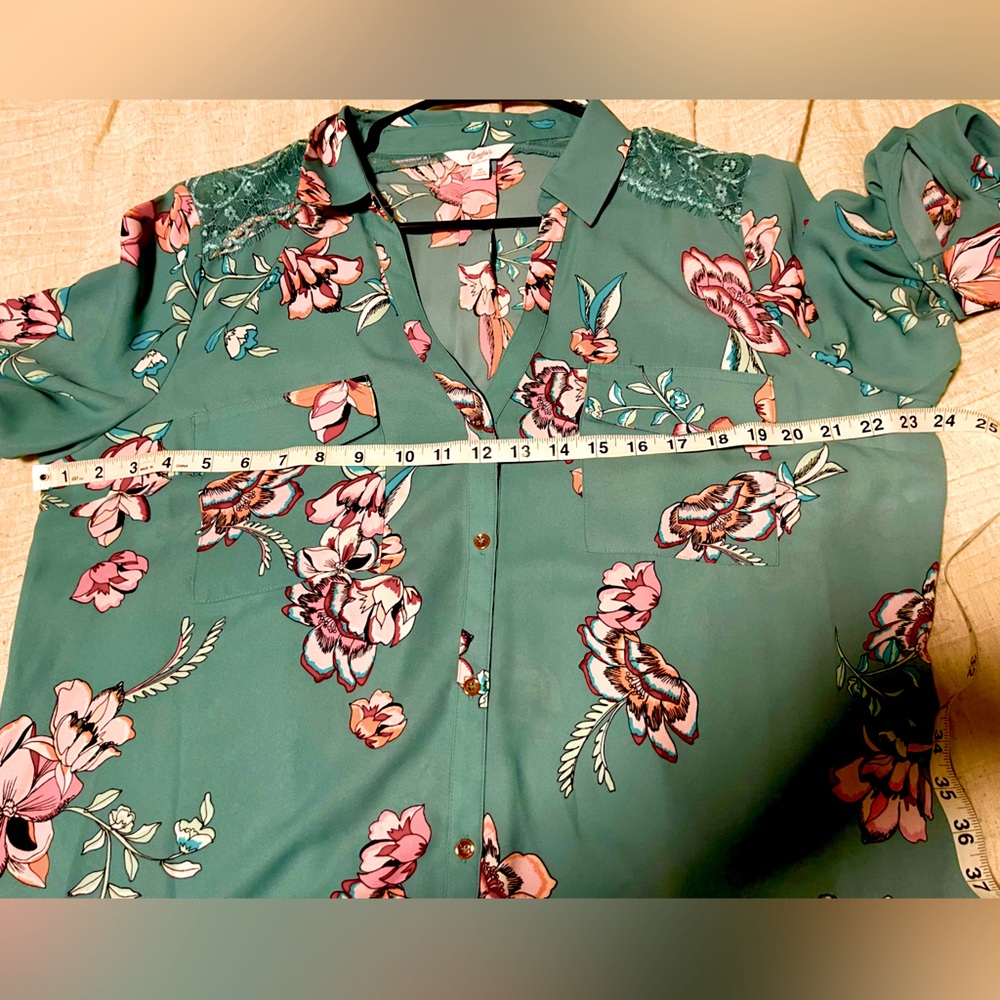 Candie’s Teal Blouse With Elegant Floral Design - Picture 9 of 11